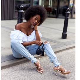 PS1 Tied Sandals On A High Heel With Square Toe Golden Runway 4