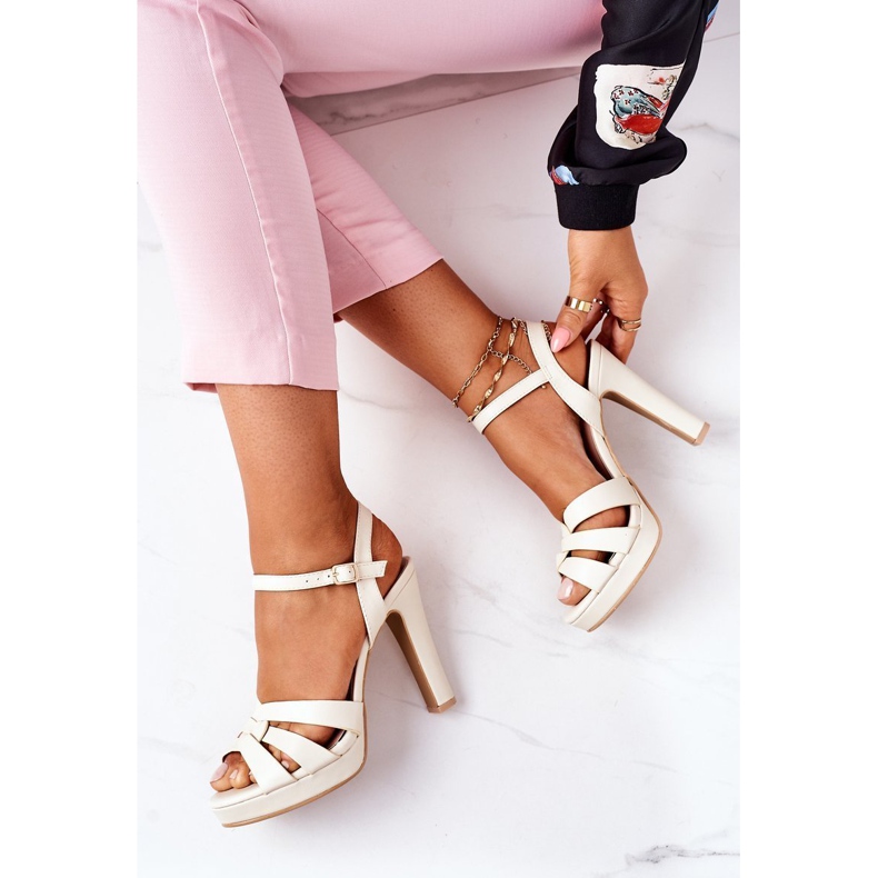PW1 Elegant Sandals On A Bar Beige Anastasia 1