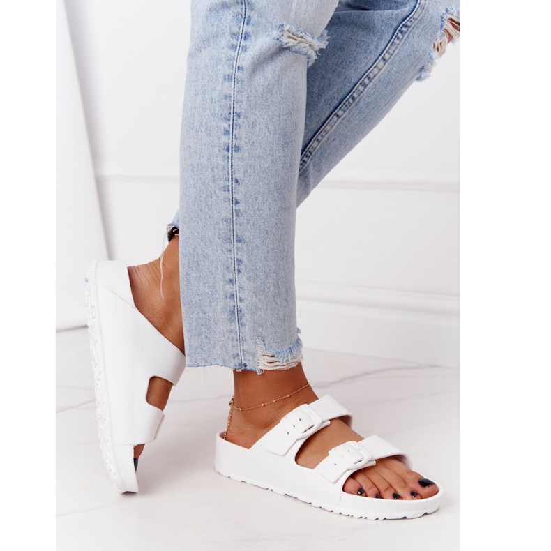 NEWS Women's White Stacy Rubber Slippers 3 NEWS Women's White Stacy Rubber Slippers 3