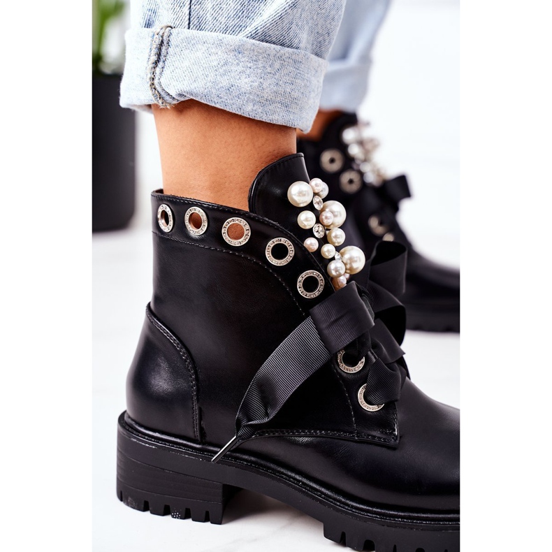 PS1 Warm Workers With Pearls Black Perla 1