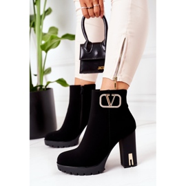 PS1 Black Warm Boots On A Bar Wonderful golden 2