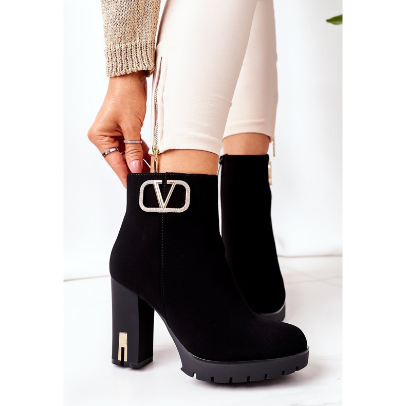 PS1 Black Warm Boots On A Bar Wonderful golden 1