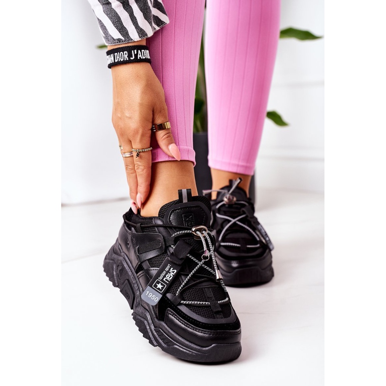 PE1 Women's Sport Shoes Sneakers Black Far Away 2