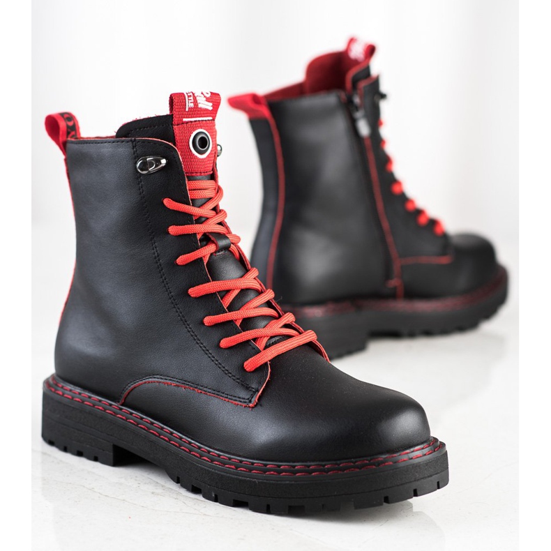 ARTIKER Leather Black Trappers 1