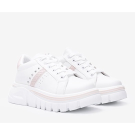 White sneakers with beige details on a high Alasana sole 1
