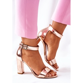 Classic Leather Sandals On A Bar Laura Messi 1760 Champagne pink 2