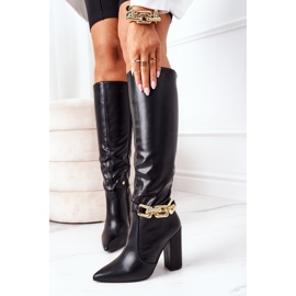 Warm Boots On A Bar With A Chain Black Franti 1