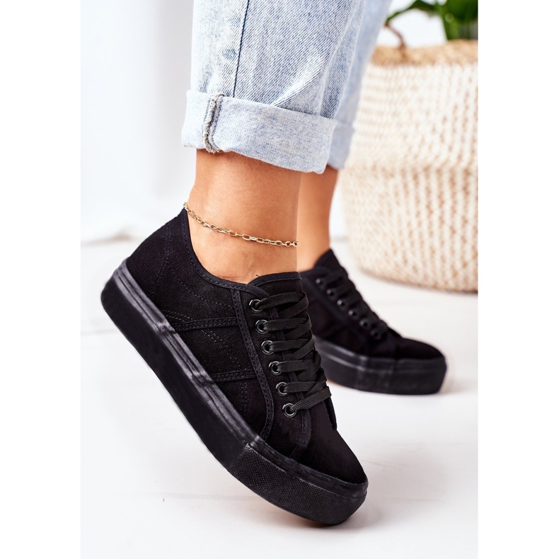 PW1 Women's Sneakers On The Black Skateboard 1