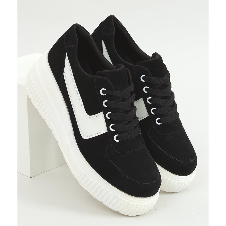 Black E3141 Black sneakers on a high sole 1