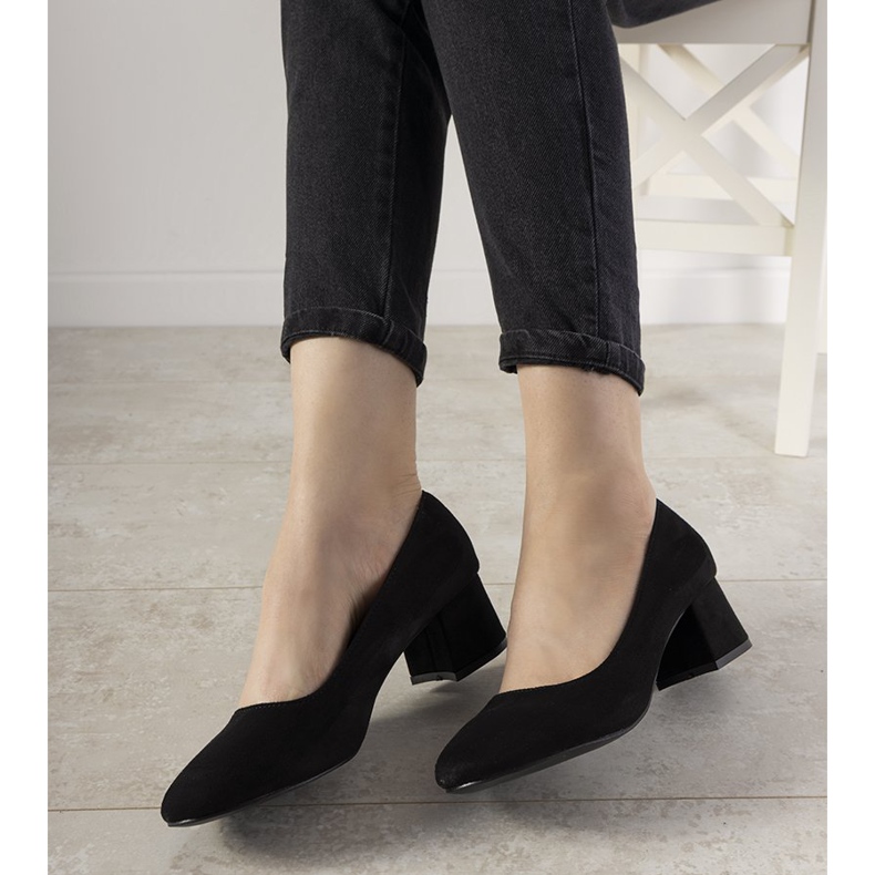 Black pumps on the Always post 1