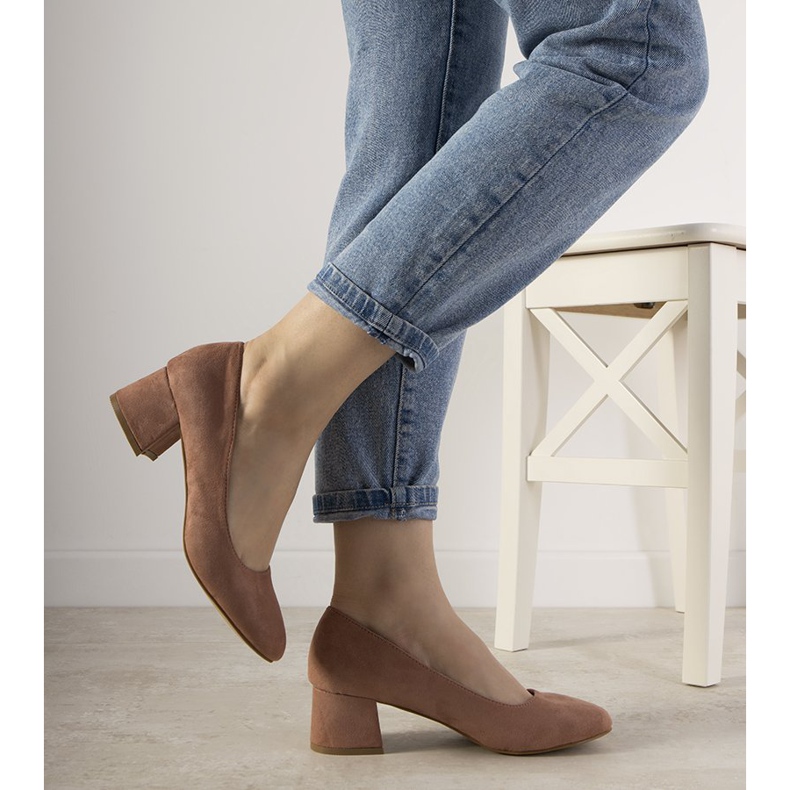 Pink pumps on the Always post 1