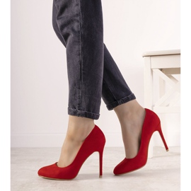Red pumps on a Dermeno heel 2