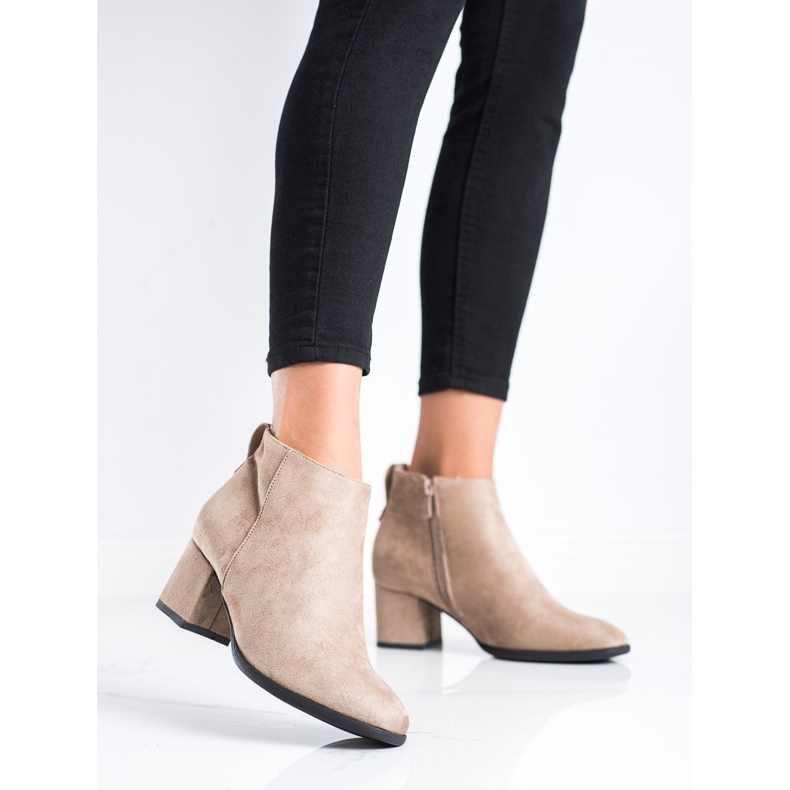 Classic Beige VINCEZA boots 2