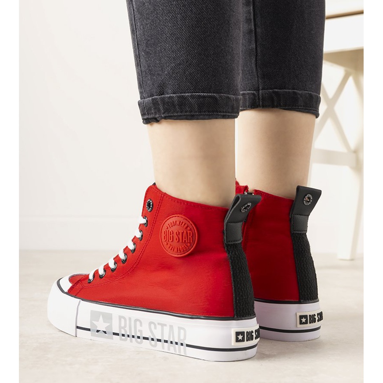Red Big Star women's sneakers from Balvin 1