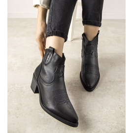 Black cowboy boots with an embroidered Mustgrow pattern 2