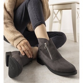 Gray flat-heeled boots Belados grey 2