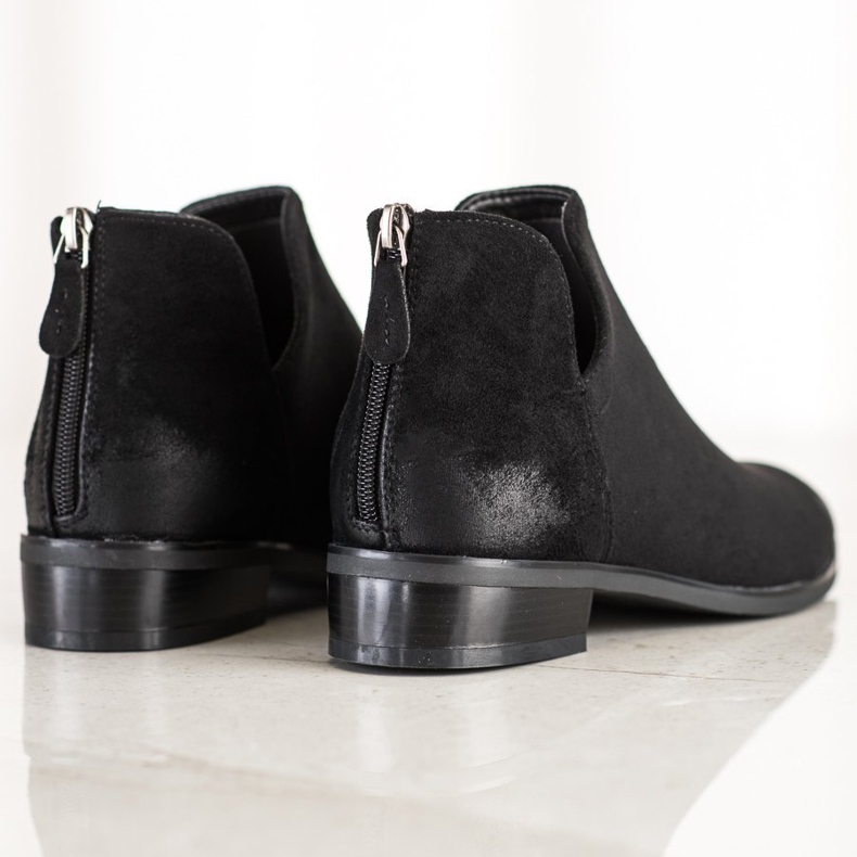 Suede boots with a cut-out VINCEZA black 1
