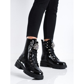 S. BARSKI Workers with a crystal ornament of S.BARSKI black 1