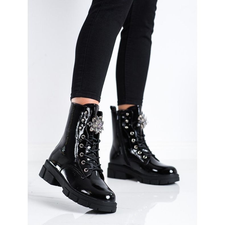 S. BARSKI Workers with a crystal ornament of S.BARSKI black 1