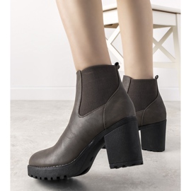 Brown ankle boots on the Brooke post 1