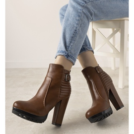 Camel boots on a high Mango post brown 1