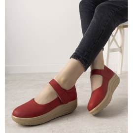 Red shoes on a thick Lumen sole 1