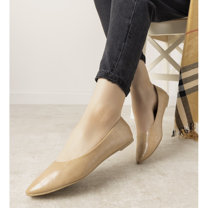 Beige ballerinas in the Camilia crocodile skin pattern 1