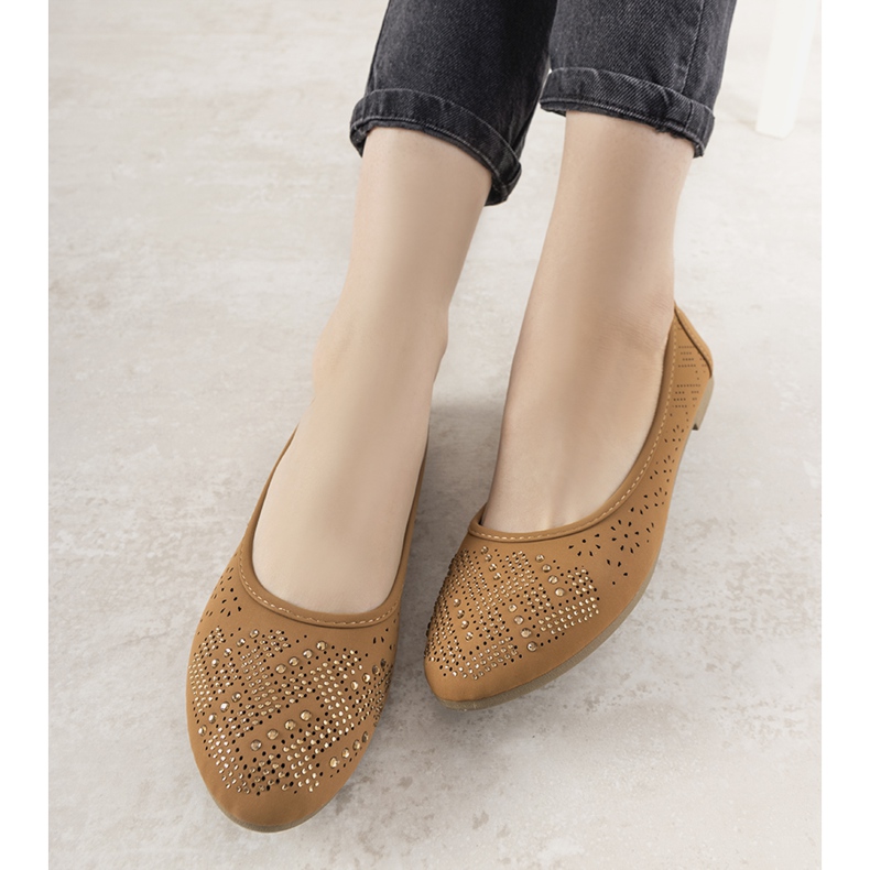 Camel ballerinas with an openwork Andalia pattern brown 1