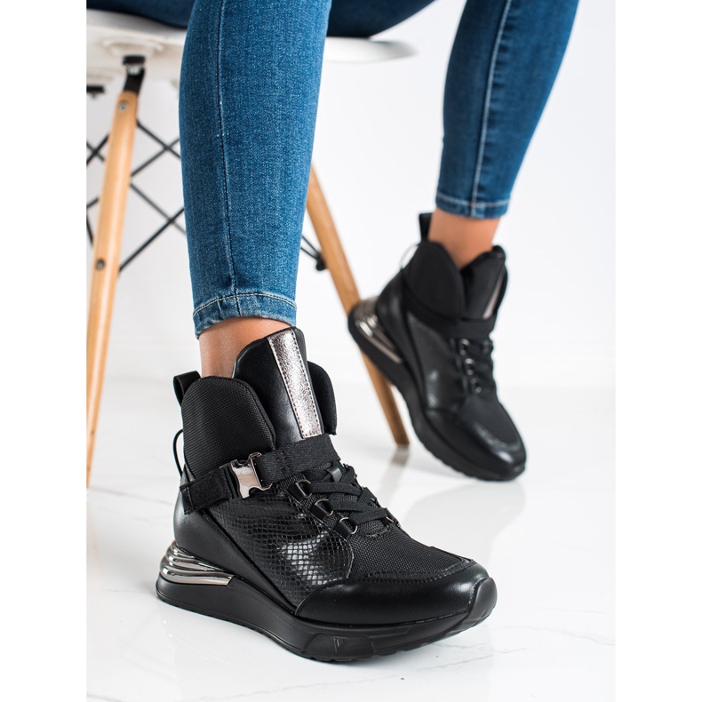 High-top Sneakers With VINCEZA Buckle black 2
