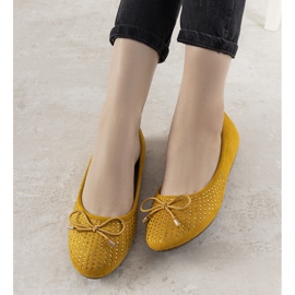 Yellow ballerinas with a Larissa bow 1