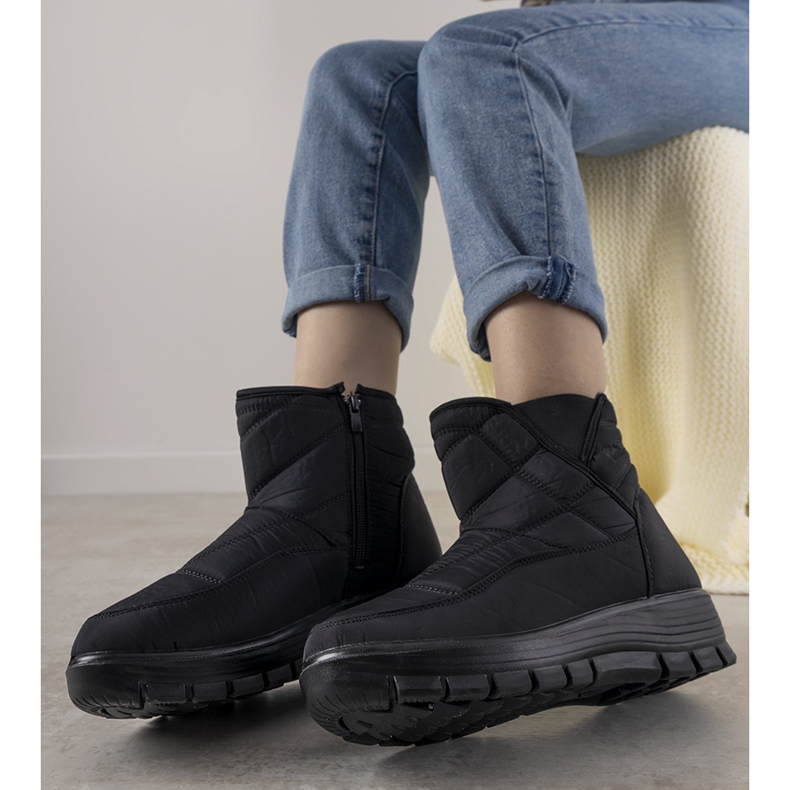 Black women's snow boots from Trens 1 Black women's snow boots from Trens 1