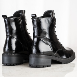 Classic VINCEZA Workers black 1
