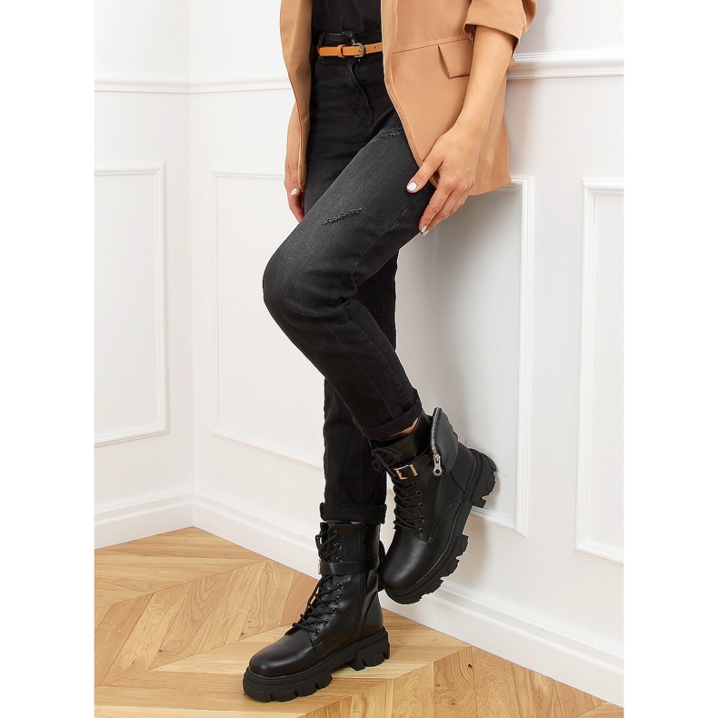 Black Workers with a purse 168-291 Black 2