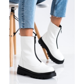 Evento White Workers On The Slider 2