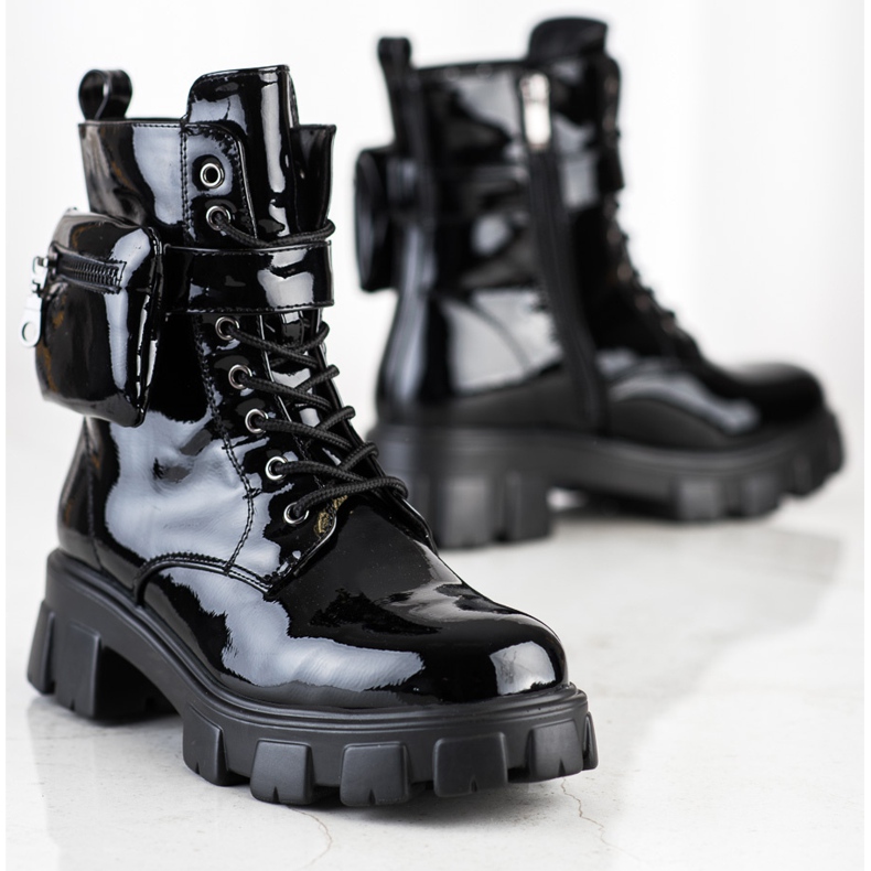 Weide Lacquered Workers With A Pocket black 1