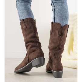 Brown LuckyShoes cowboy boots 1