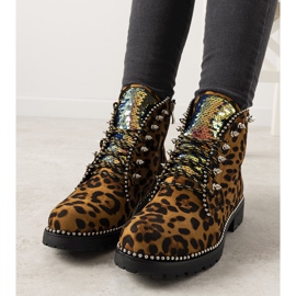 Brown boots in the Edesa leopard pattern black 1