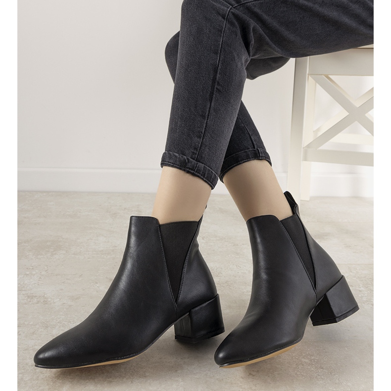 Women's black boots with an elastic band Solano 1