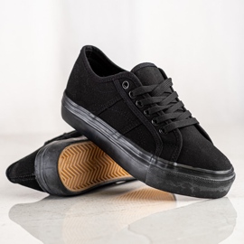 Bella Star Black Sneakers On The Platform 1