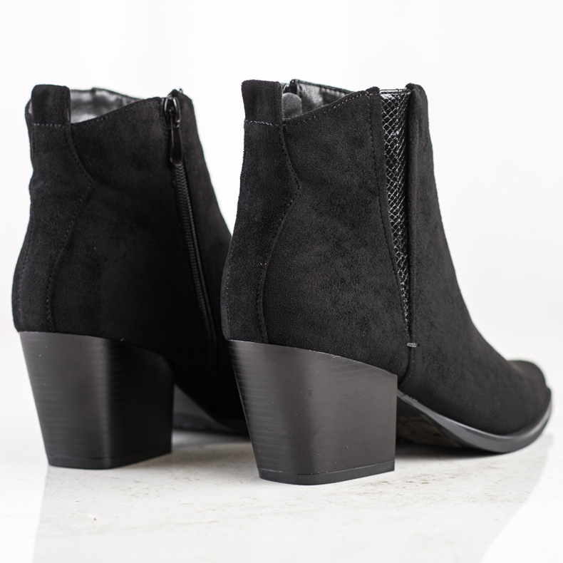 Bestelle Suede Booties In Spitz black 1