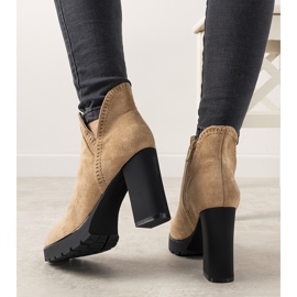 Beige boots on the Bushido post 2