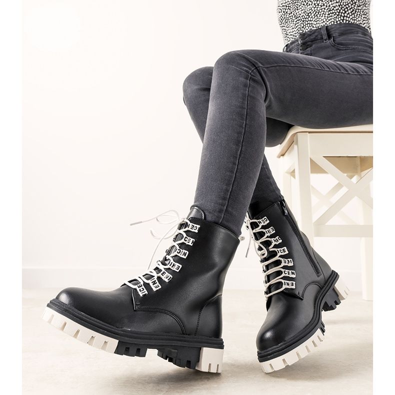Black women's boots from Asha 1