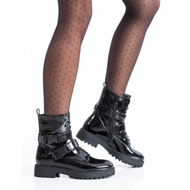 Bestelle Lacquered Workers With Clasps black 2