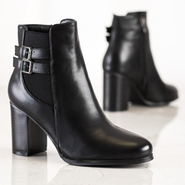 Renda Boots With Decorative Buckles black 1
