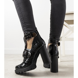 Black lacquered ankle boots on the Step post 1