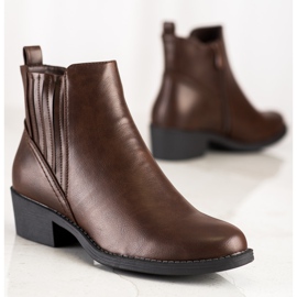 Clowse Booties With A Zipper brown 1