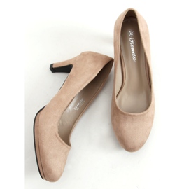 Pumps on the beige KZ600 Khaki platform 1