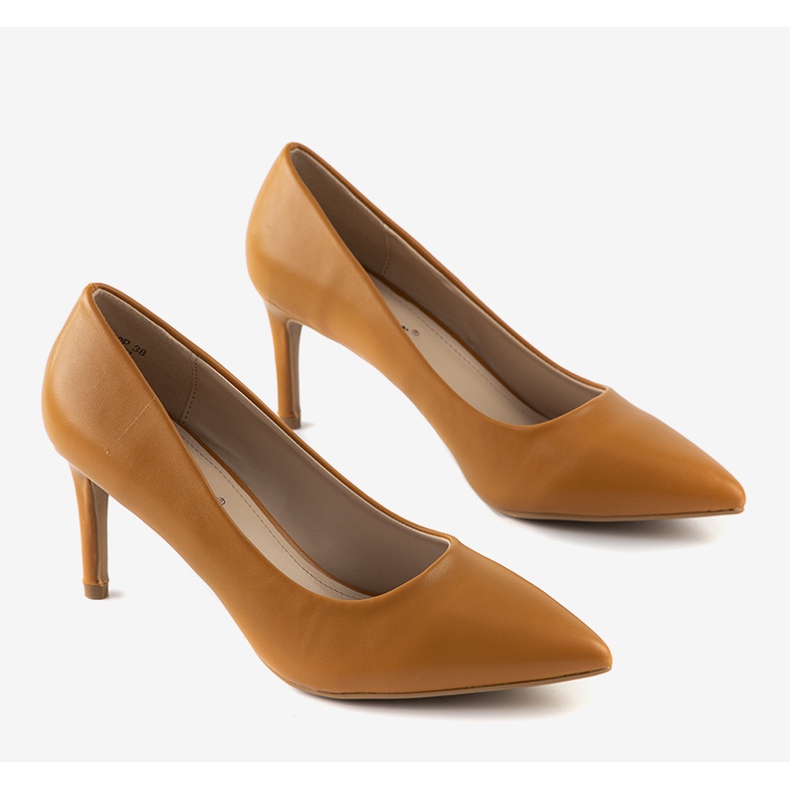 Classic camel pumps on an Isla heel brown 1