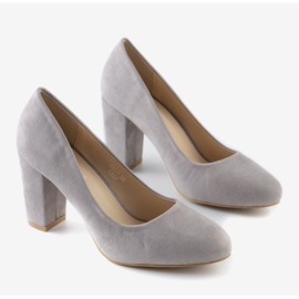 Gray pumps on the Tahlia post grey 1