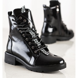 VINCEZA Black Workers 1 VINCEZA Black Workers 1